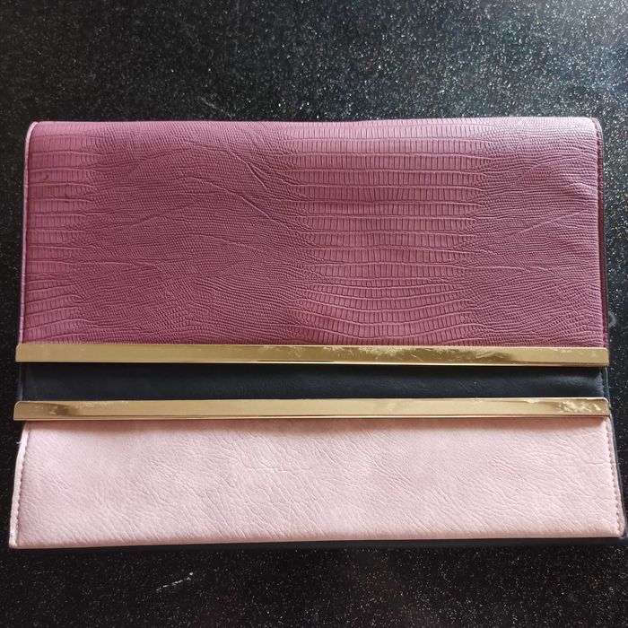 Сумка крос-боди, шопер і клатч жіночі