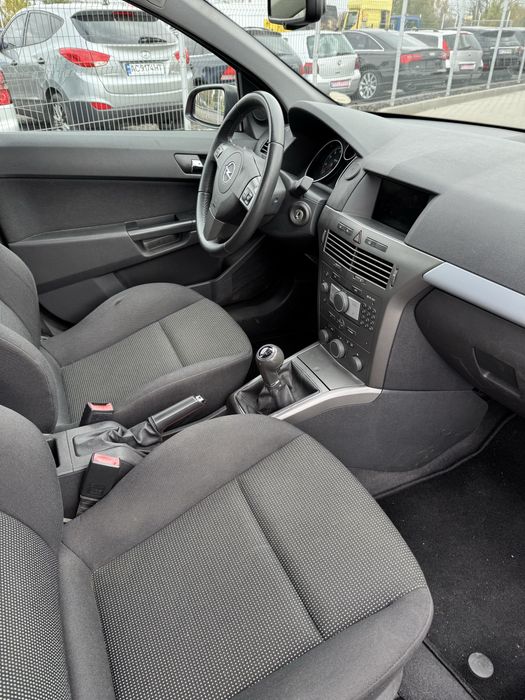 Opel Astra 2006 рік
