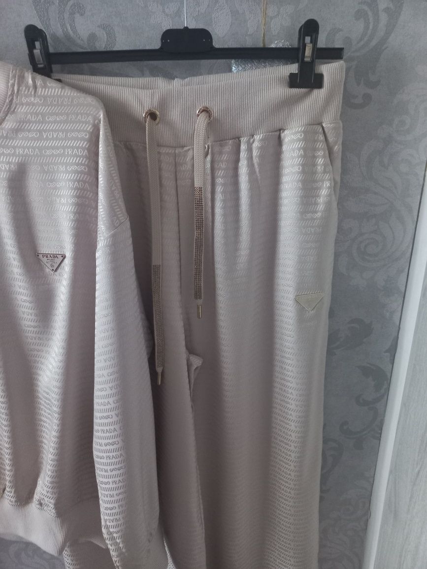 Dres prada oversize beżowy letni nowyHit tego sezonu