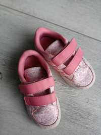 Sprzedam buty buciki firmy Adidas z serii Disney rozmiar 25