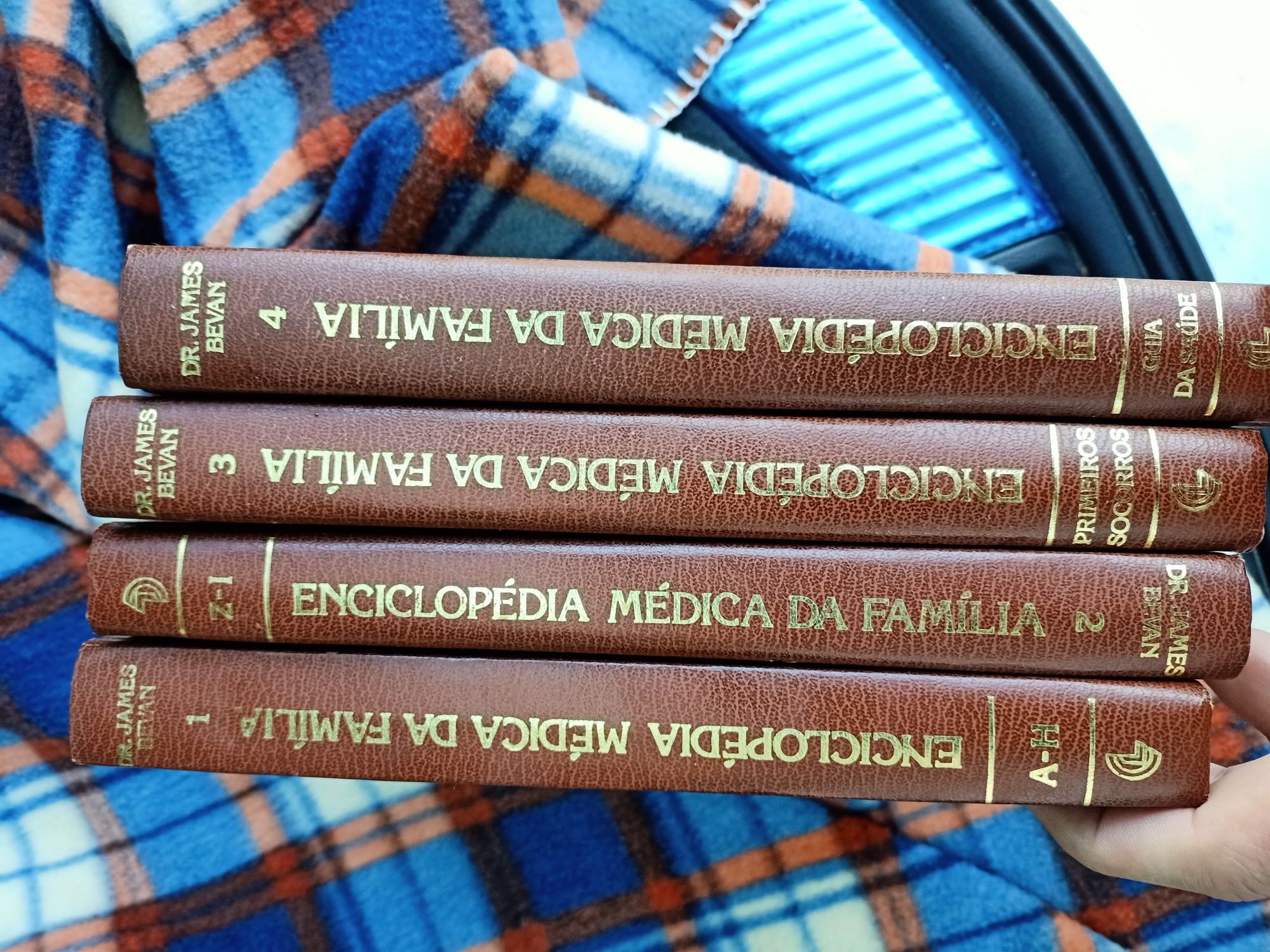 Enciclopédia médica da família