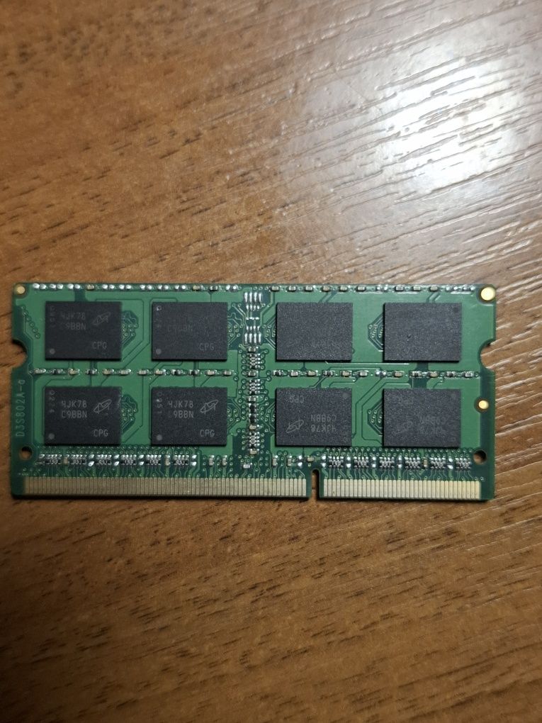 Оперативна пам'ять  для ноутбука Crucial DDR3