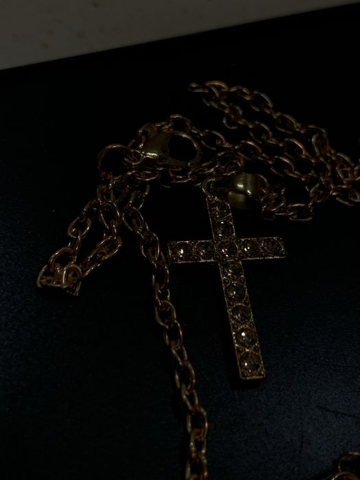 Pozłacany krzyż z lancuszkiem mojej wlasnej pracy