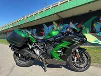 Kawasaki Ninja H2 SX Kawasaki Ninja H2SX SE model 2022 - salon Polska