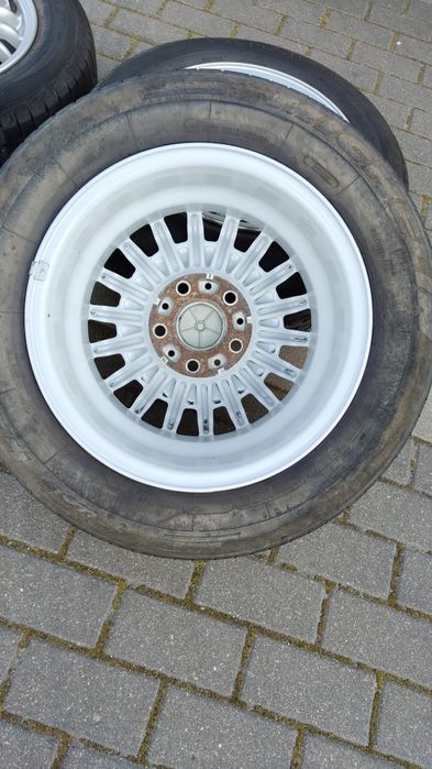 BMW E36 / 5x120 / 15 / 7J / ET47 / igły /