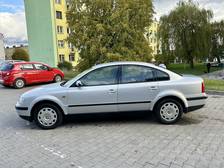 Vw Passat B5 1.9 tdi 110km zwykla pompa 1998r z hakiem