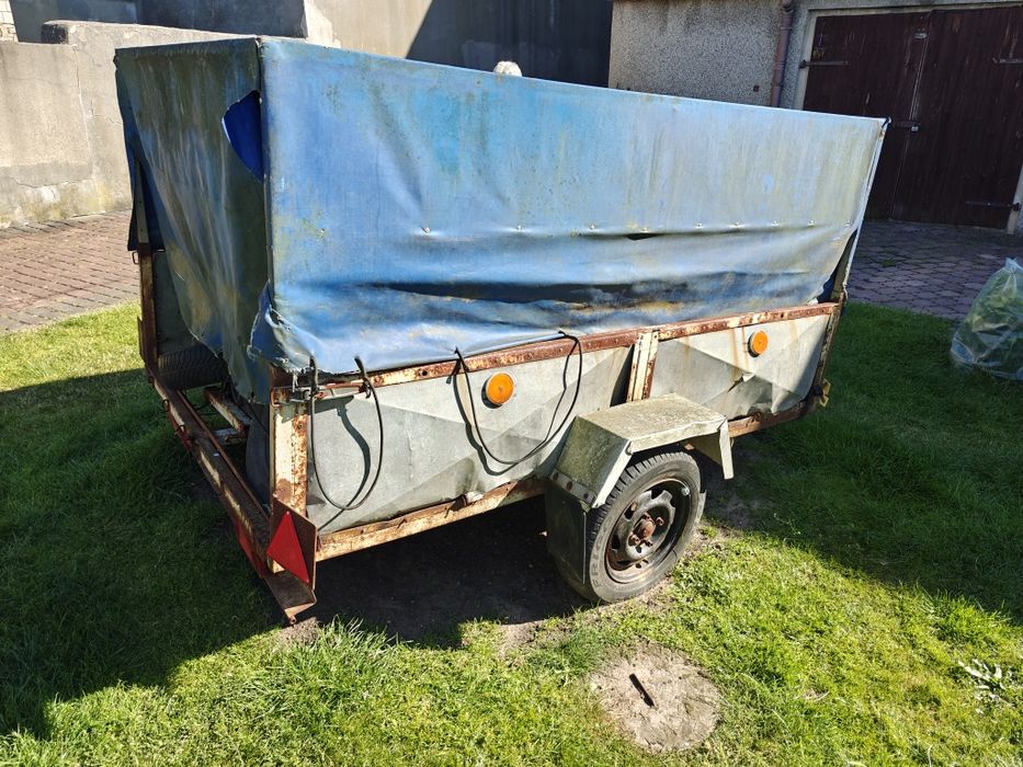 Przyczepa z plandeką