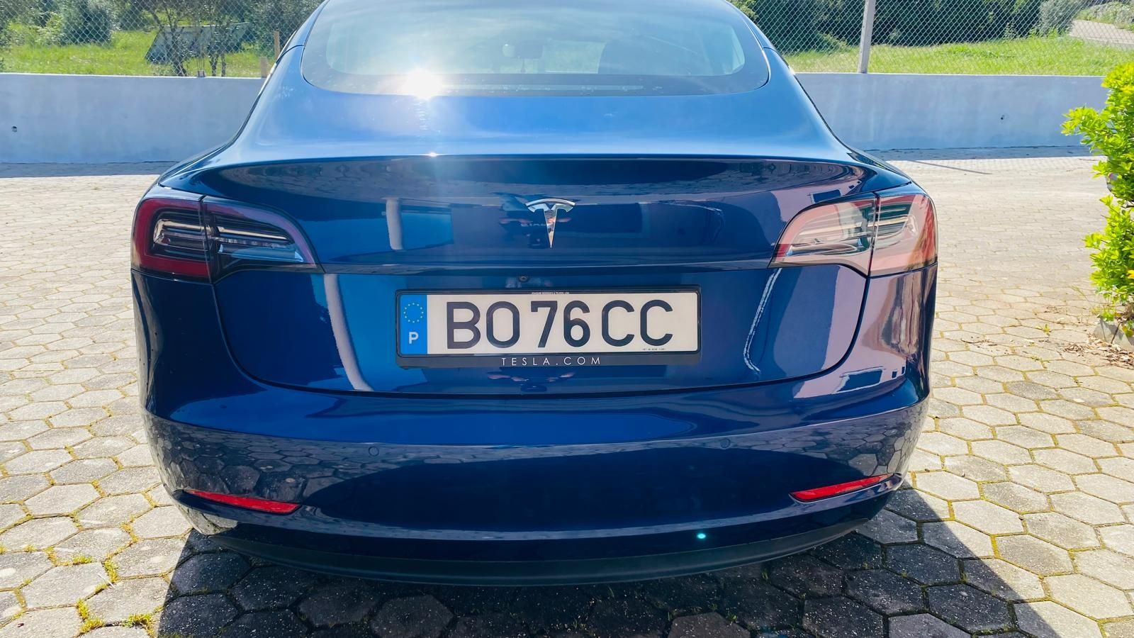 Tesla model 3 standard range plus