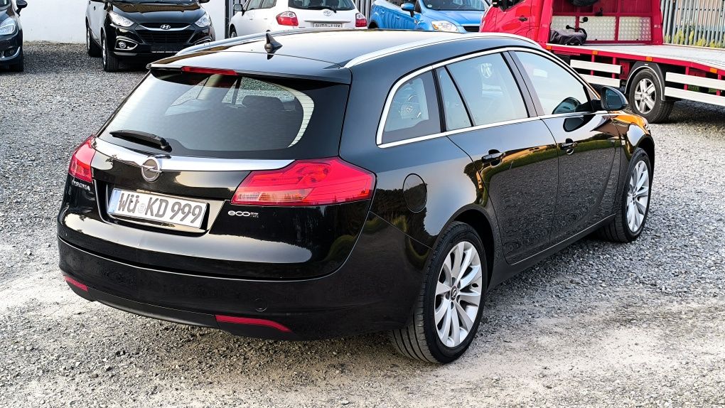 ///Opel Insignia 2,0 CDTI