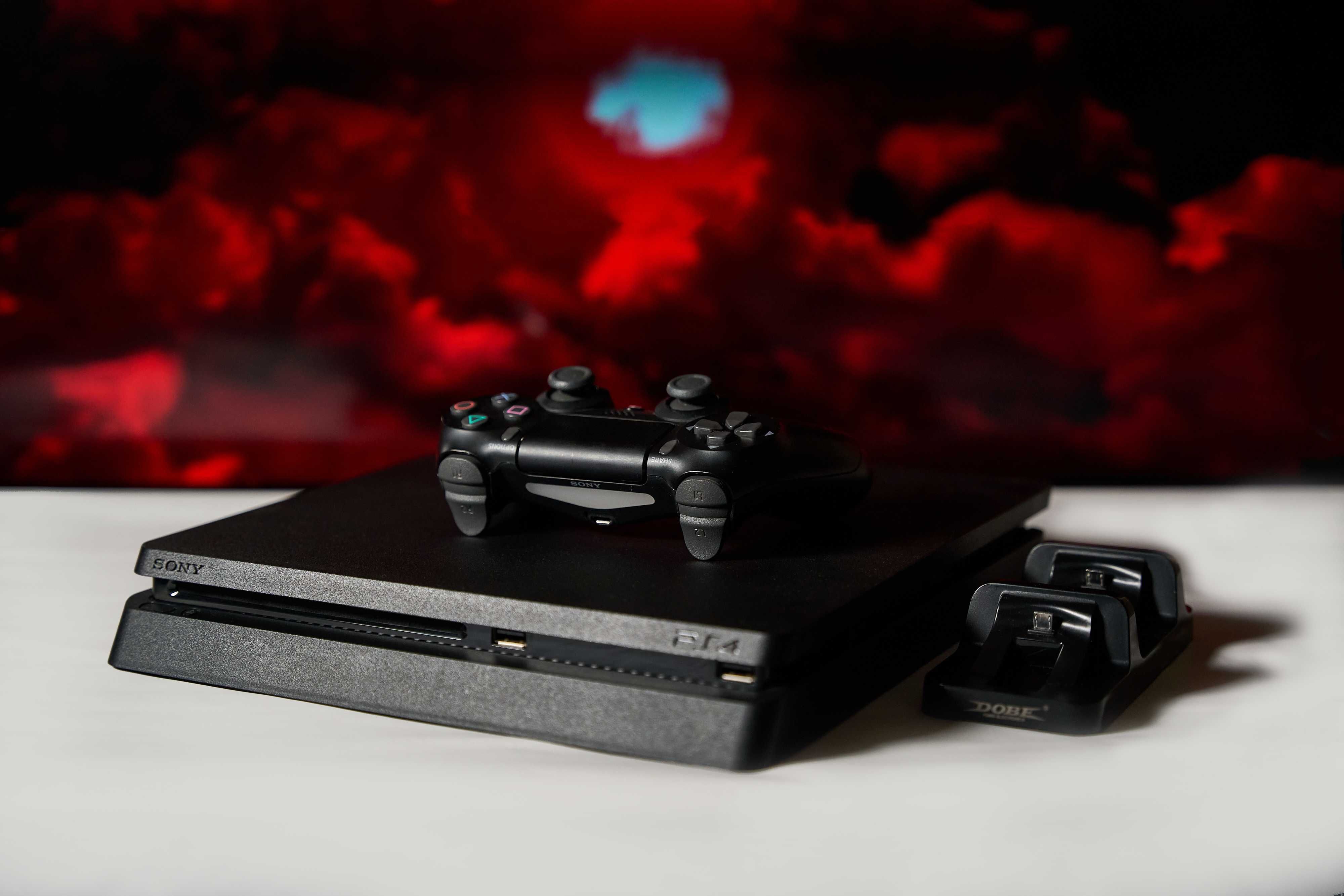 Ps4 Slim 1TB приставка + зарядна станція + 7 дисків