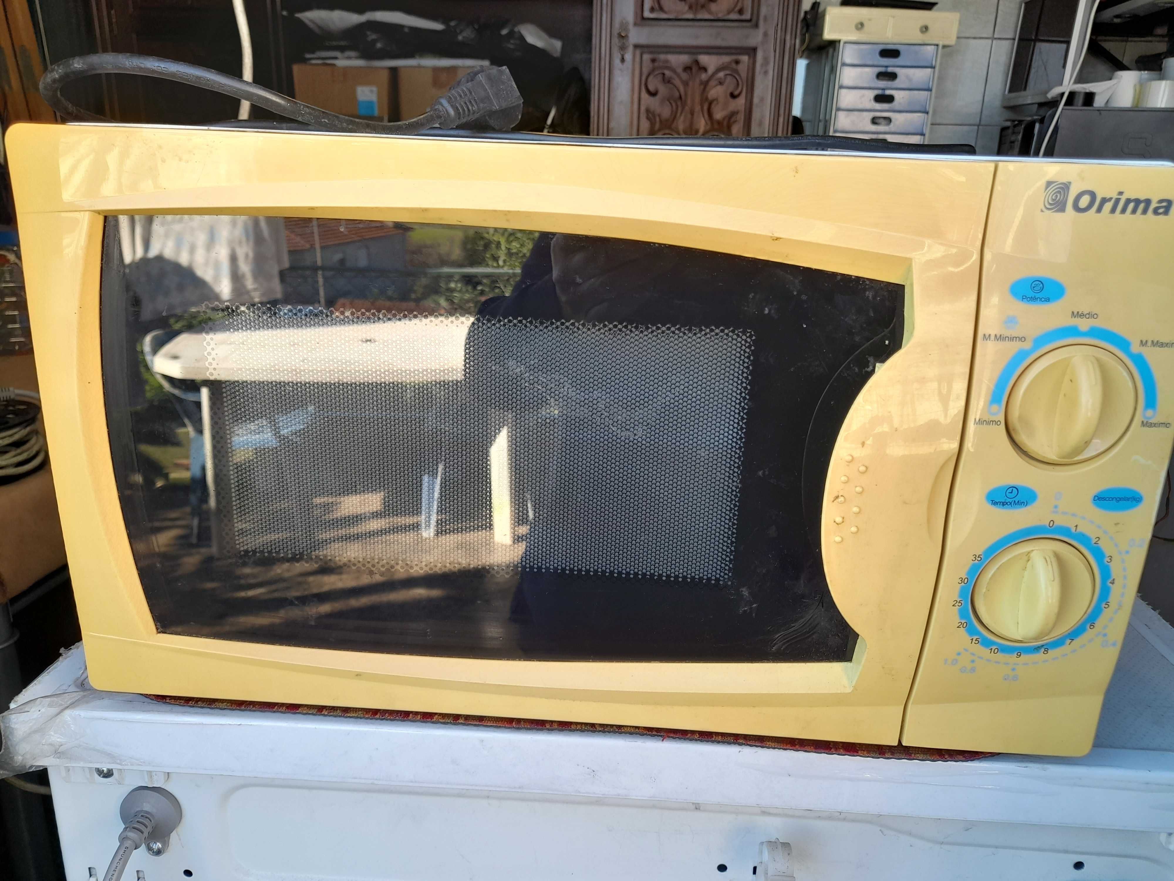 microondas orima OR717CTM 700W usado.