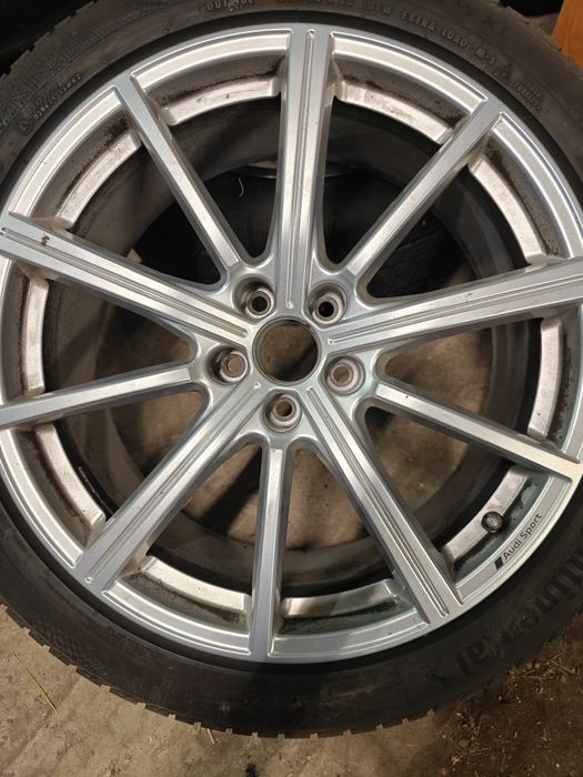 Felgi wraz z oponami Audi RSQ3