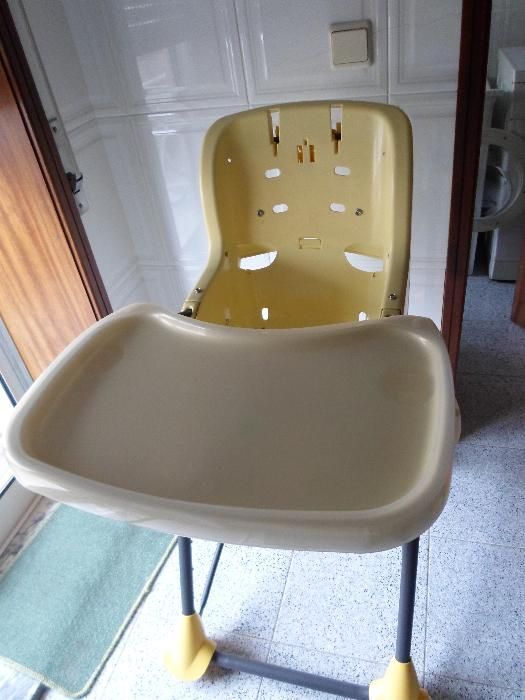 Cadeira de bébé para comer - Oméga da Bebe Confort