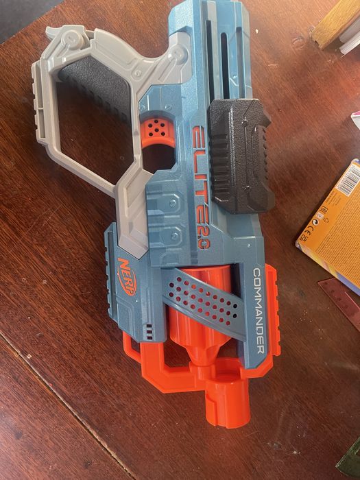 Іграшка бластер автоматичний