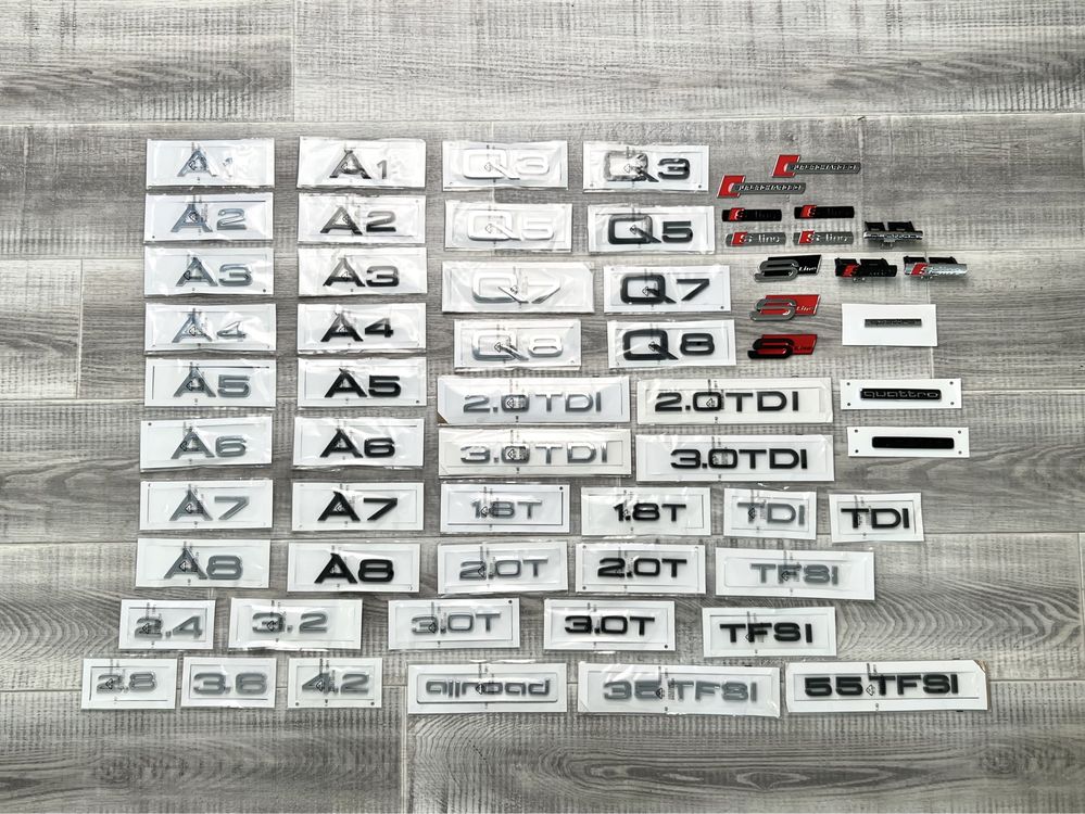 Шильдик надпис Audi емблема А4 А6 А8 Q5 Q7 S line на багажник Ауді