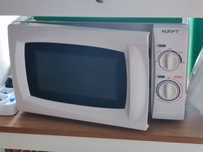 Microondas Kunft (avariado - mola porta danificada)