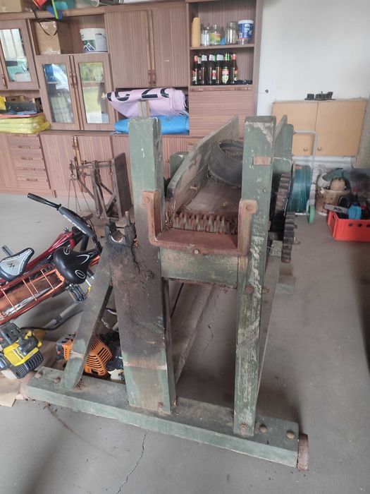 Sprzedam sieczkarnie.