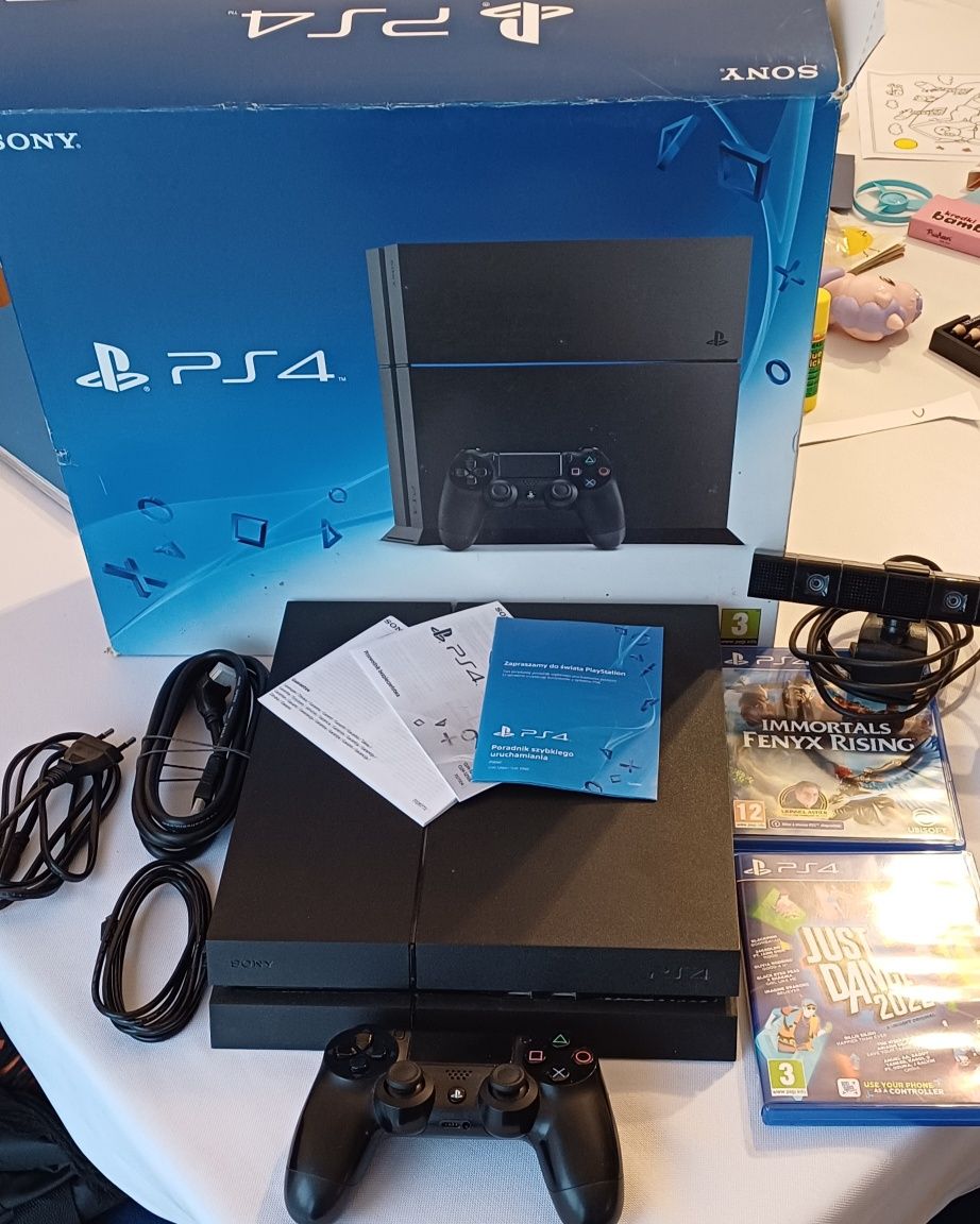 Playstation 4 + kamera + 2 gry ORYGINALNE OPAKOWANIE