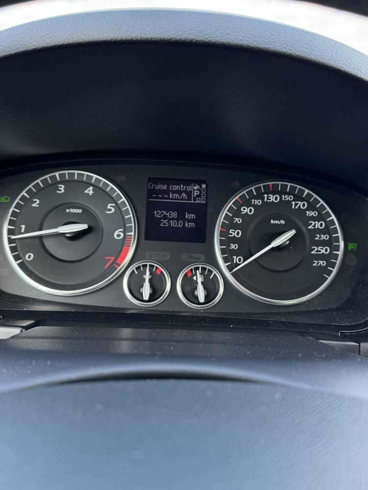 Renault Latitude 2011г Bose