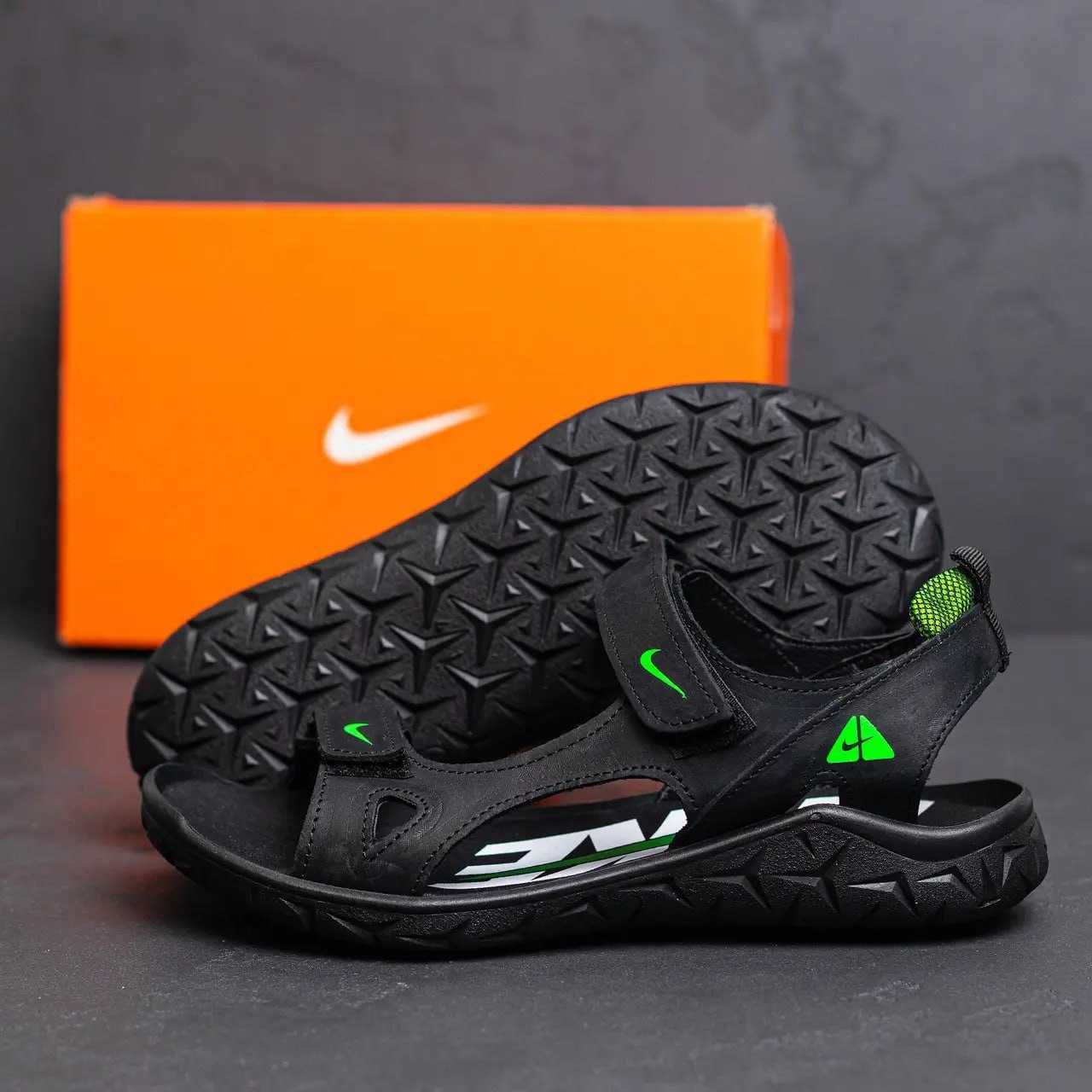 Чоловічі шкіряні сандалі Nike NS