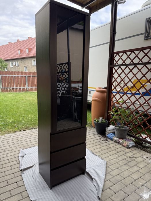 Witryna z oświetleniem