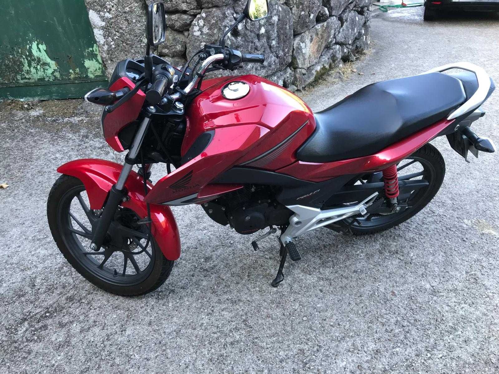 Vendo Honda CBF 125 –     2000€ Negociável