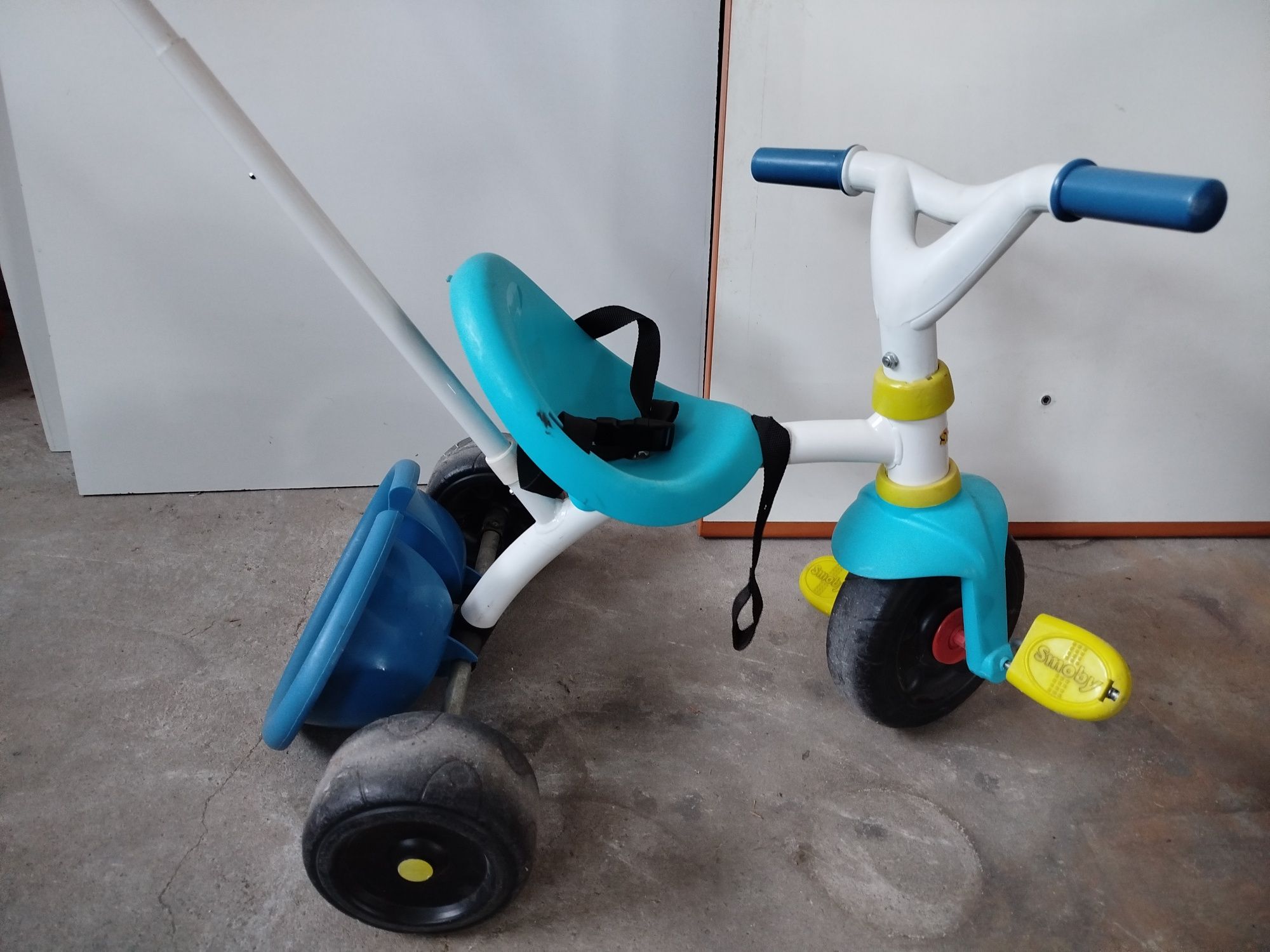 Triciclo criança