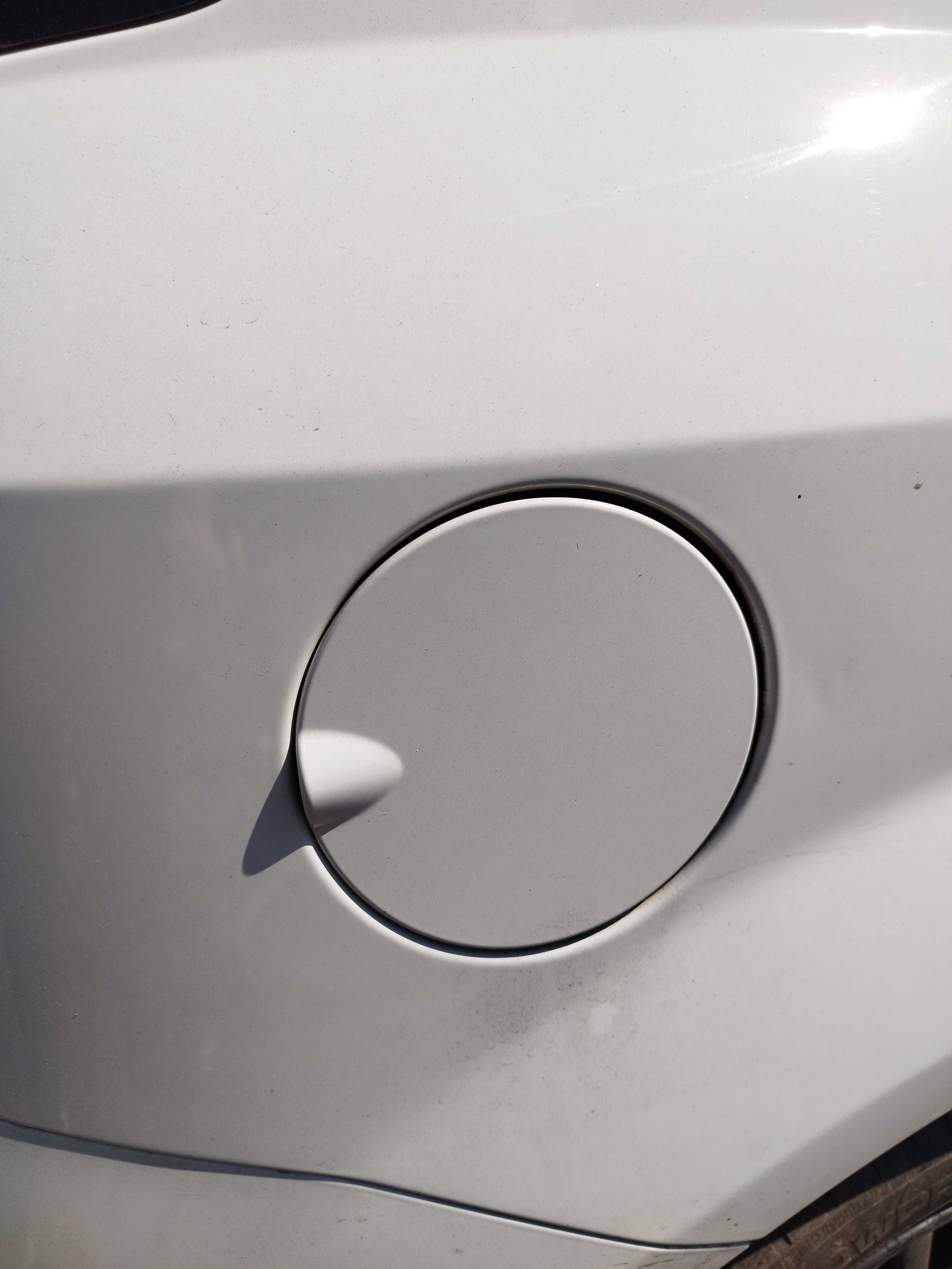 Klapka wlewu paliwa Fiat Grande Punto Evo