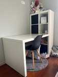 Secretaria com estante