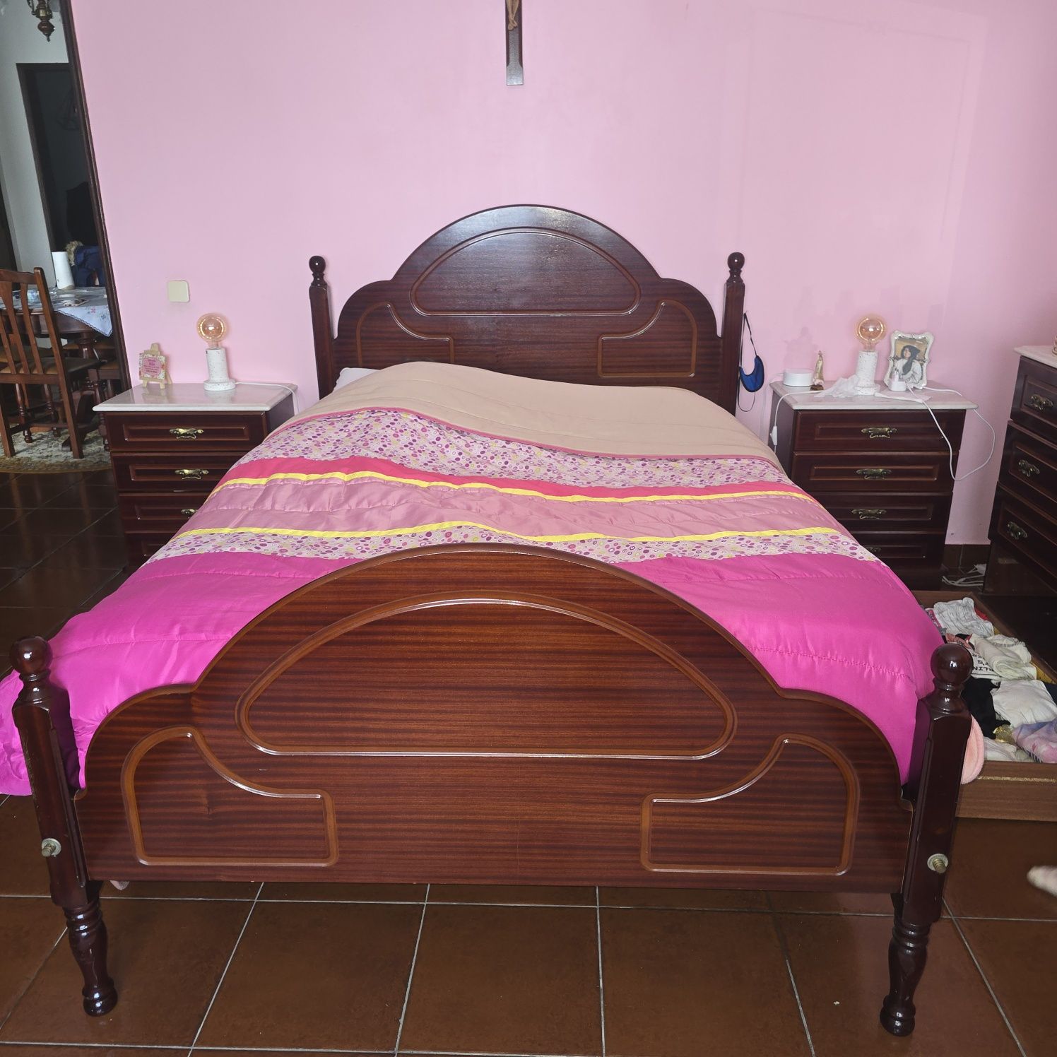 Quarto madeira maciça