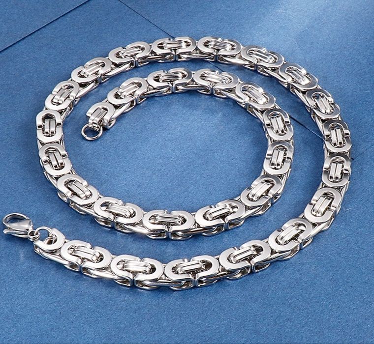 Łańcuszek piękny wzór królewski złoty lub srebrny