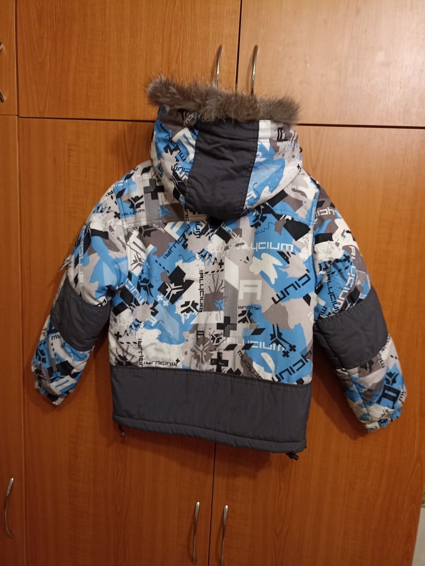 Продається дитяча зимова куртка на хлопчика