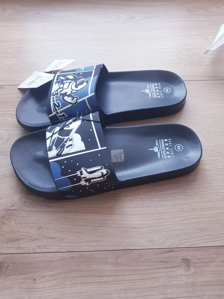 Nowe klapki meskie marki Nasa rozmiar 43.