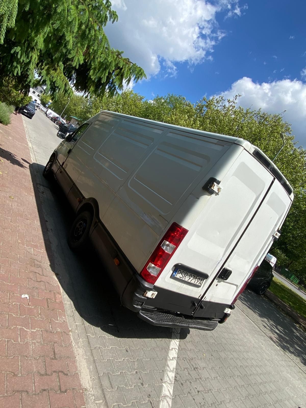 Iveco Daily. Bus .dostawczak . Iveco Daily.