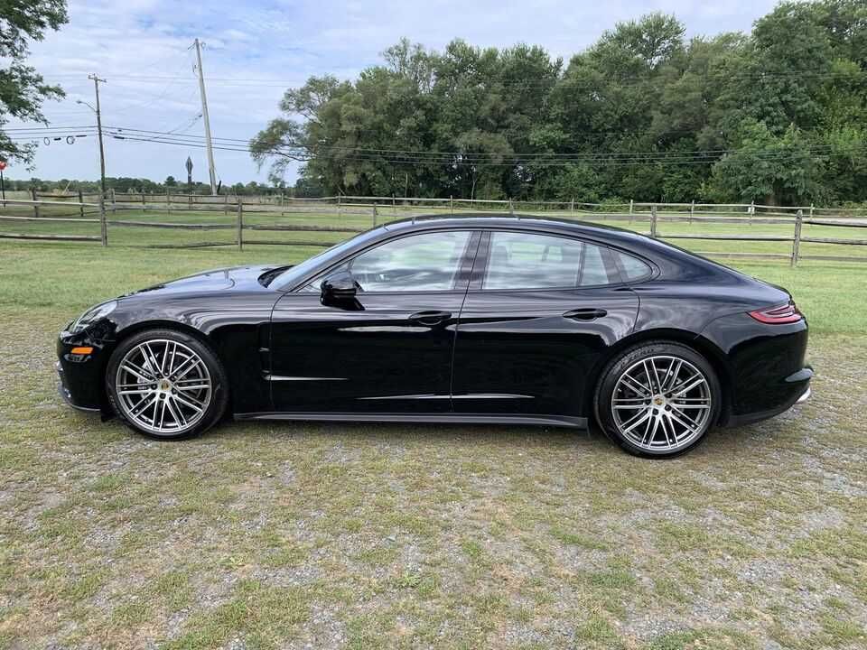 2018 Porsche Panamera