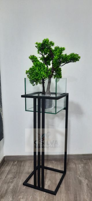 Floreiras em metal