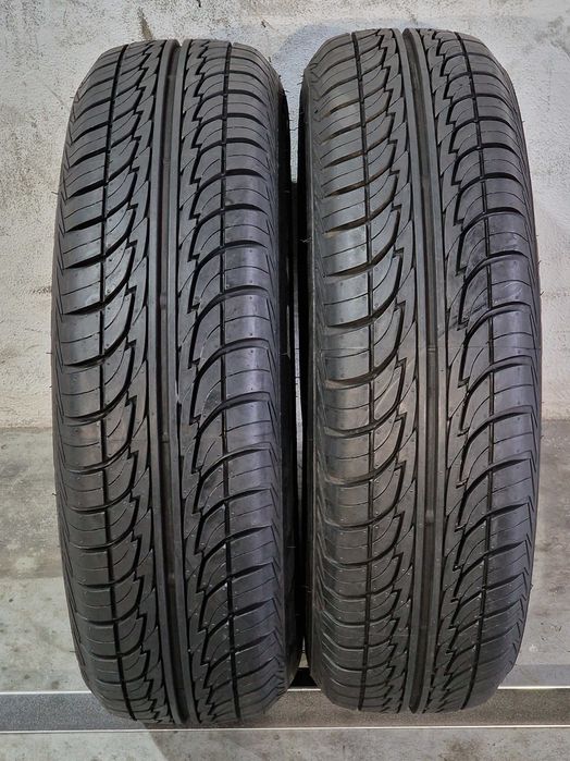 2 Pneus DAYTON 175/70R13 Semi Novos