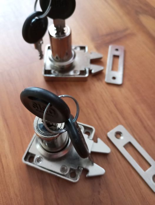 Zamek meblowy 3szt