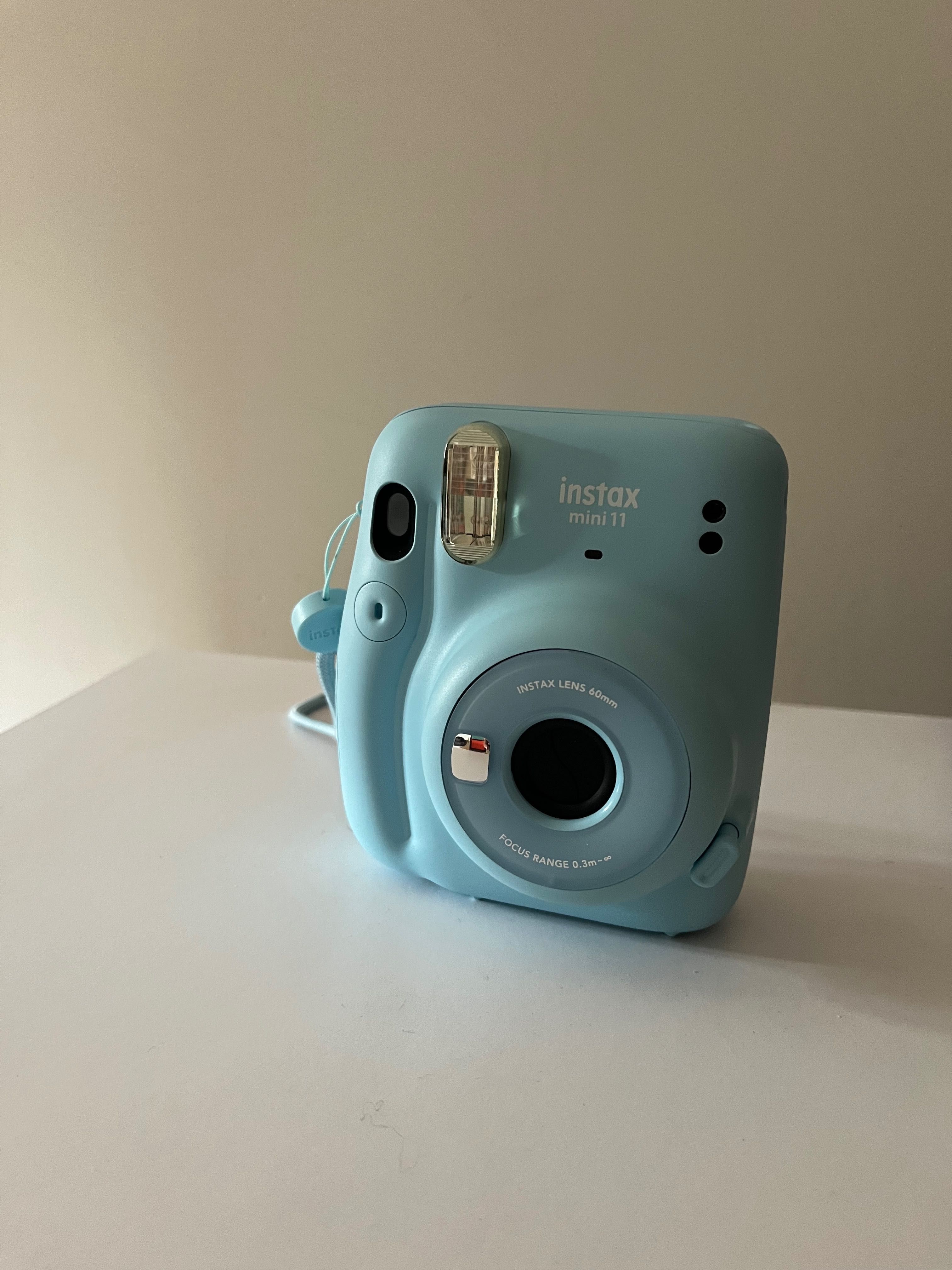 Câmera Instantânea Instax Mini 11