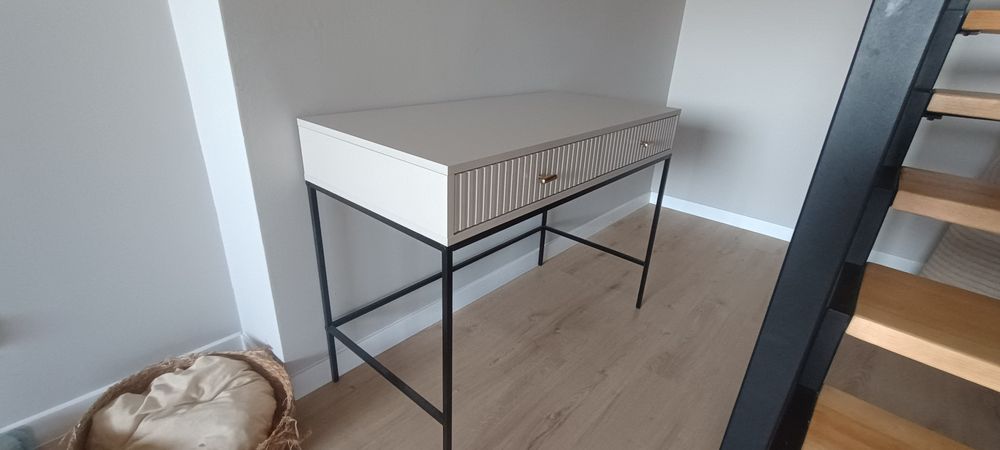 Toaletka z szufladami konsoleta z szufladami kaszmir