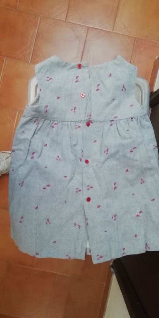 Vestido zara em muito bom estado.