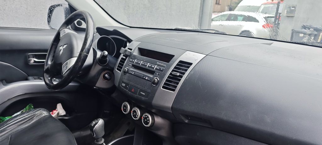 Mitsubishi Outlander 2 2.2