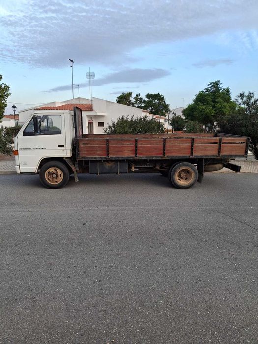 vendo isuzu nkr 2.8 3500 kg