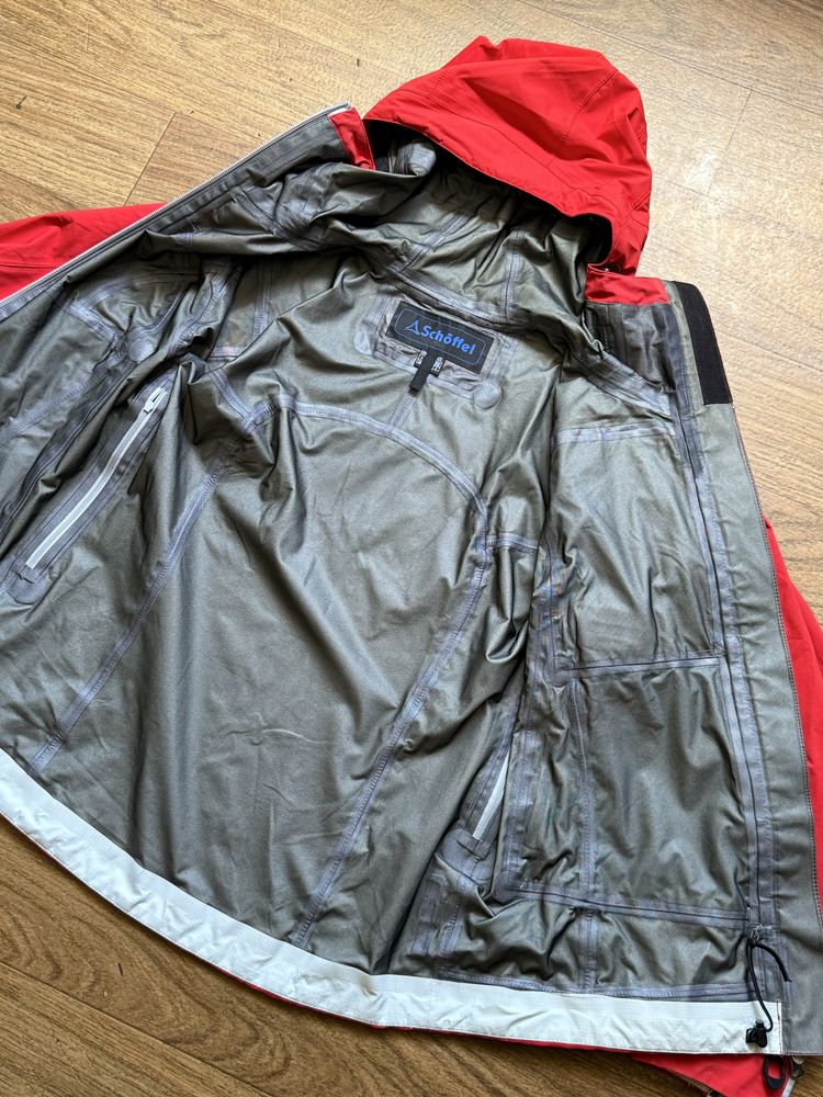 НЕ МОКНЕ gore tex pro Schoffel шофел шофель с-м розмір куртка вітровка