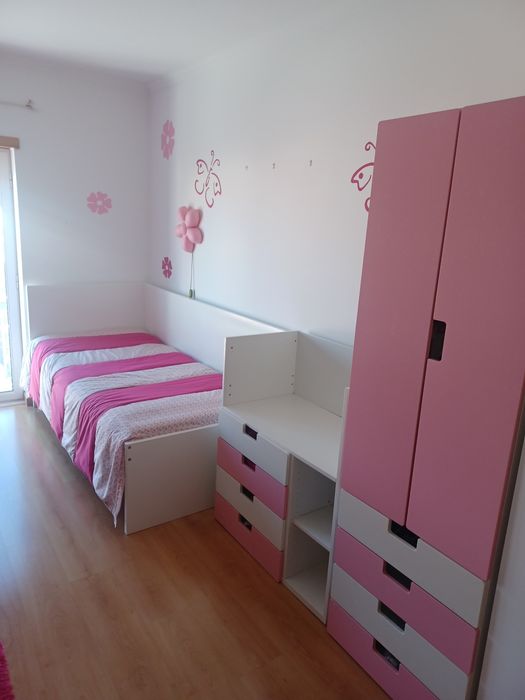 Conjunto de quarto para menina
