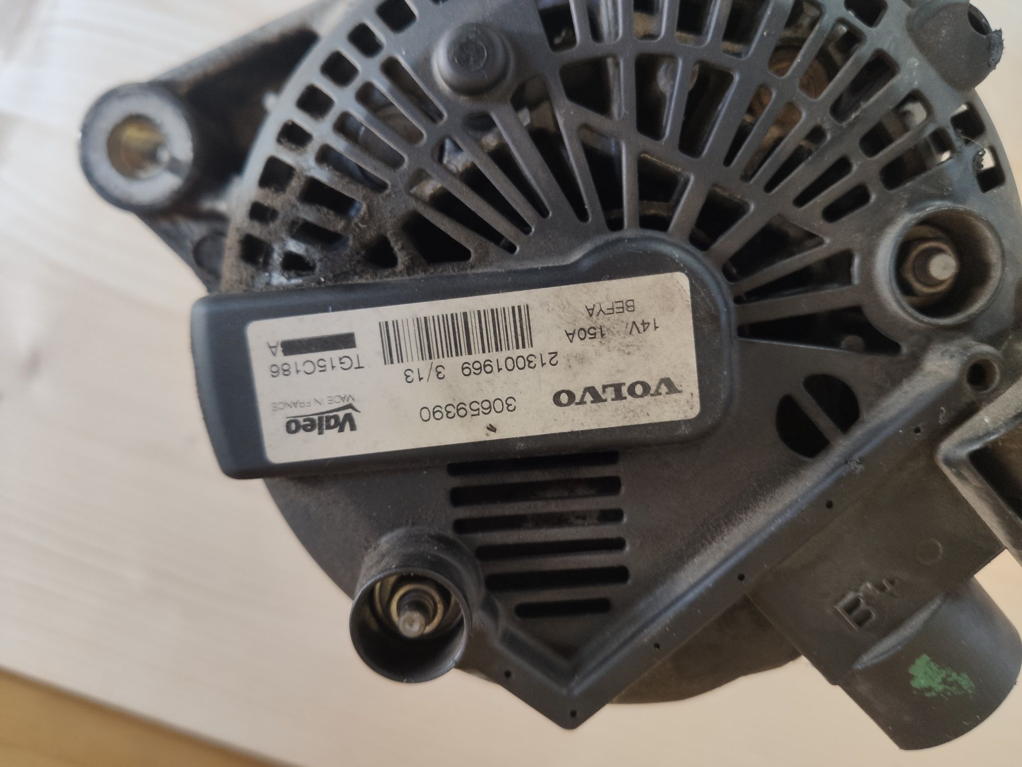 Alternador Volvo v40