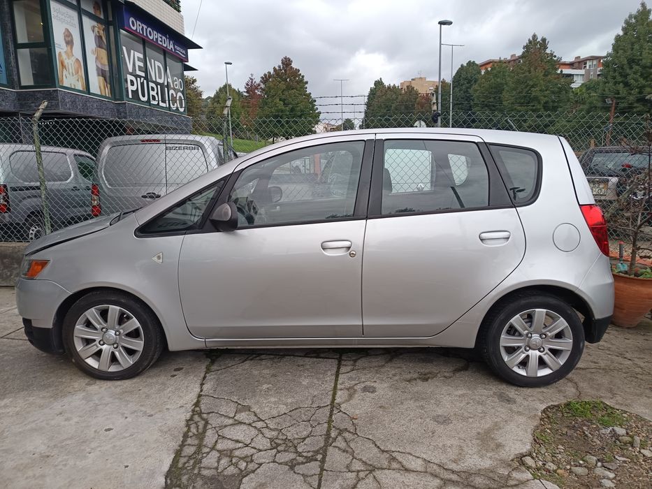 Mitsubishi Colt 1.1 gasolina