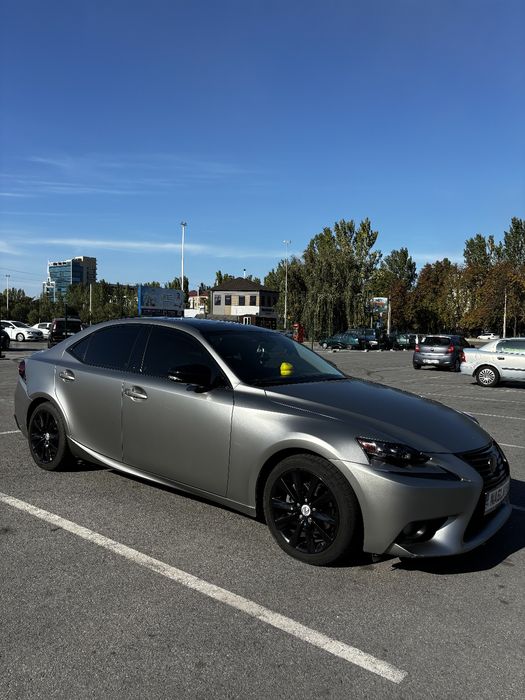 Продам LEXUS lS250