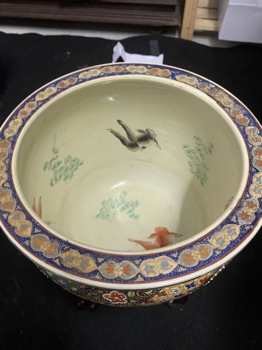 Dois cachepô/ aquario porcelana final sec XX inicio XXI