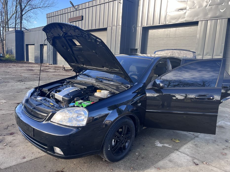 Продам Chevrolet Lacetti 1.8 АКПП